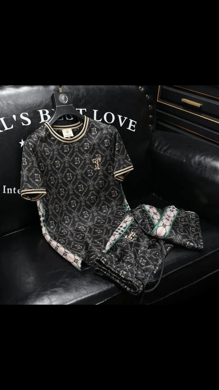 Ensemble de été c de marque chic pantalon 👖 survêtement plus t-shirt 👕